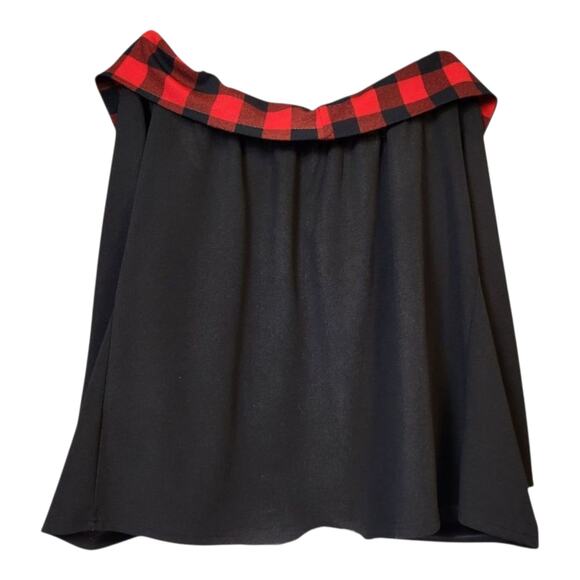 Rosegal Plus Size 2X Black Blouse with Red Plaid Detail – Statement Top - Picture 7 of 11